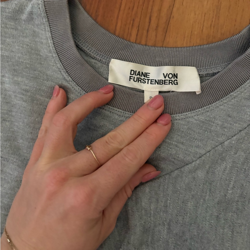 Diane Von Furstenberg Heather Gray Top - Picture 2 of 5